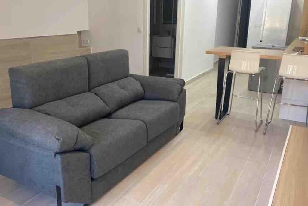 Planta Baja Moderna Y Nueva A Estrenar En El Centro Ciudad 2 Habitaciones Y 2 Banos Elche Eksteriør billede